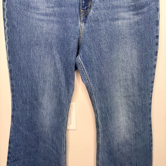 Levi's 70s High Rise Flare Jeans Size 32 - Picture 6 of 16